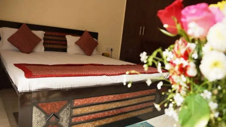 Maxfort Budget Hotel Dwarka