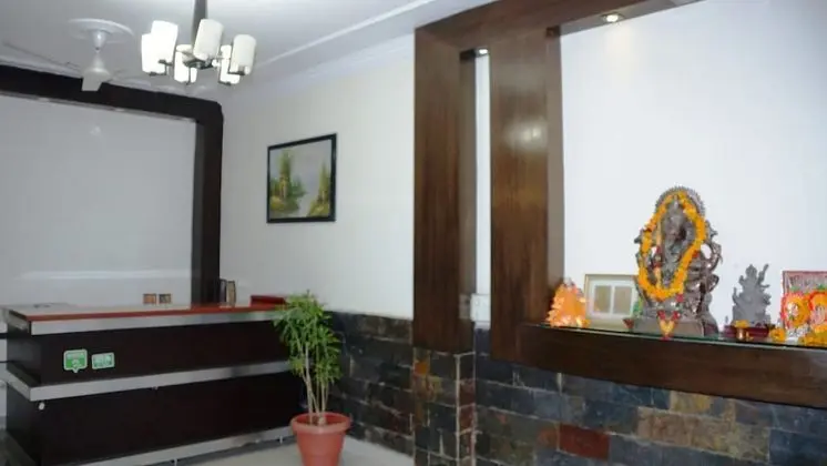 Maxfort Budget Hotel Gurgaon - Lobi