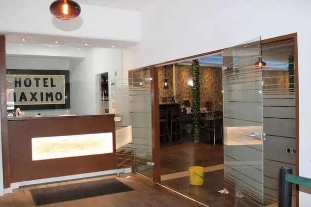 Hotel Maximo - Lobi