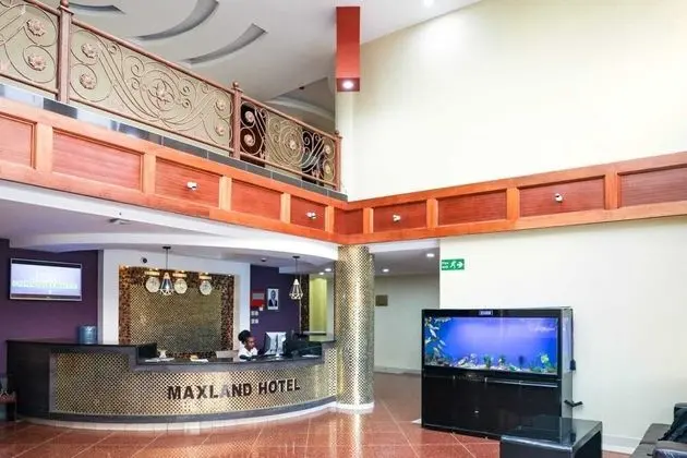 Maxland Hotel Juja