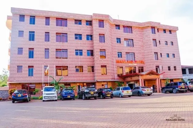Maxland Hotel Juja