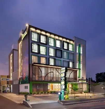 MaxOneHotels at Belstar Belitung - CHSE Certified