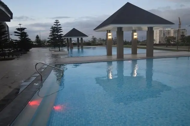 MaxStays - Max View at Wind Residences Tagaytay - Havuz