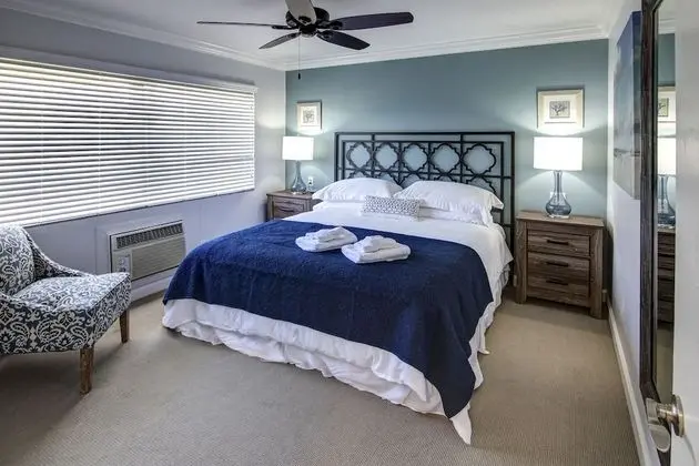 May-Dee Suites - Oda
