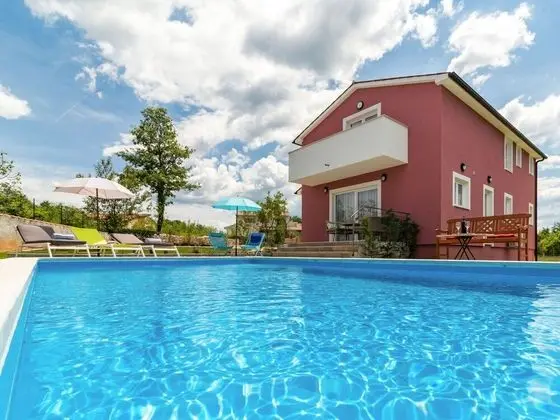 Villa May Tinjan in Tinjan