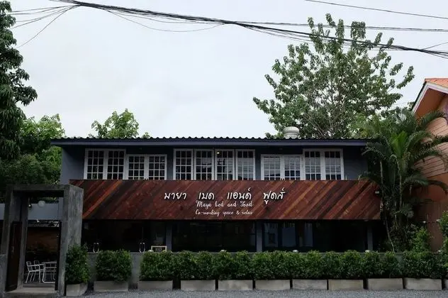 Maya Bed and Food Hostel