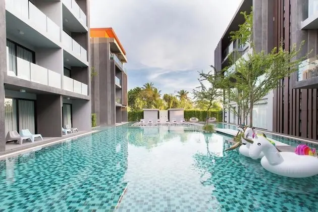 Maya Phuket Airport Hotel - Havuz