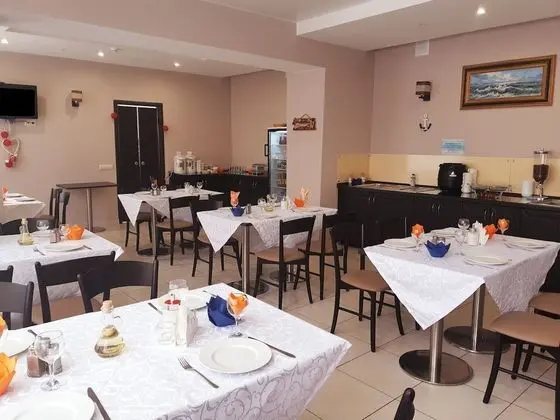Mayak Hotel - Yerinde Yemek