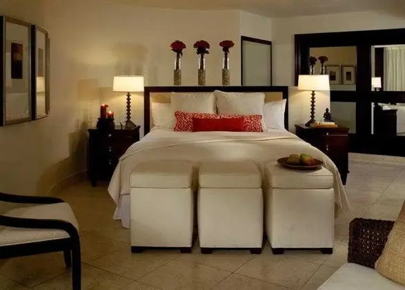 The Mayfair at Coconut Grove