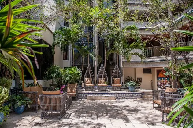The Mayfair at Coconut Grove
