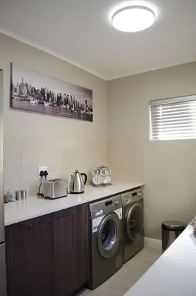 Mayfair Luxury Apartments - Mutfak