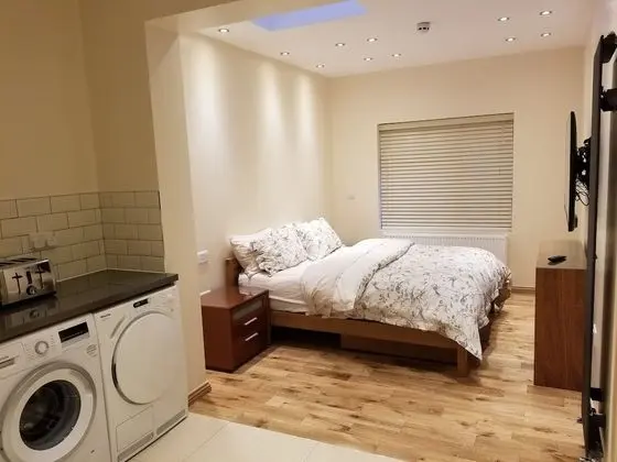 Mayflower Apartments - Öne Çıkan Resim