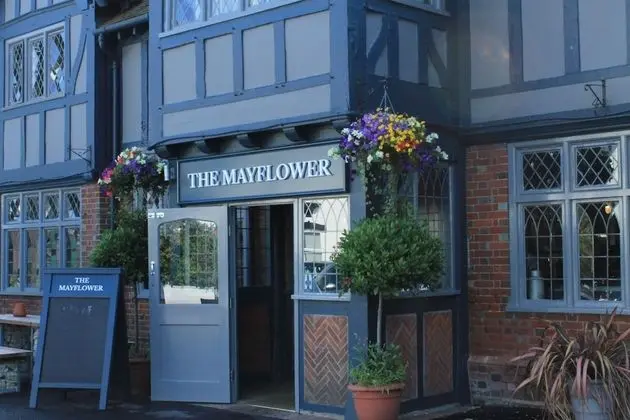 The Mayflower - Dış Mekan