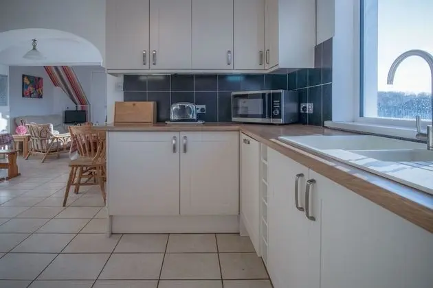 Maytree Cottage - 4 Bedroom Holiday Home - Tenby - Mutfak