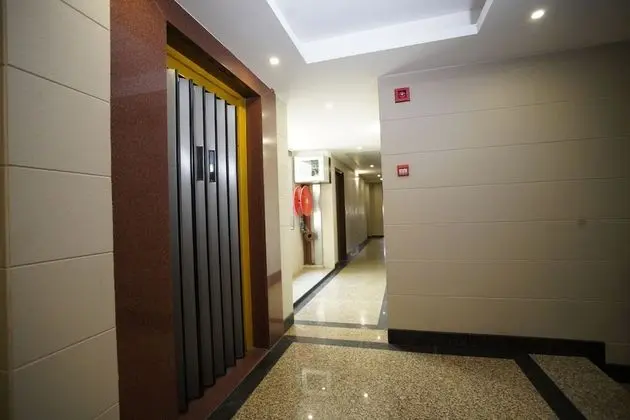 Mayur Assam Hotel - Lobi