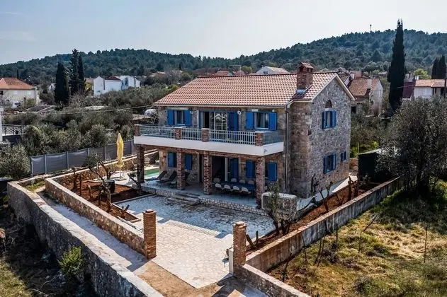 Villa Maza