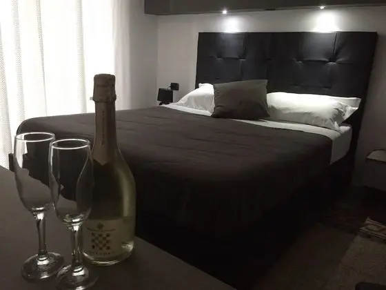 MB95 Mezzocannone Luxurious B&B - Oda