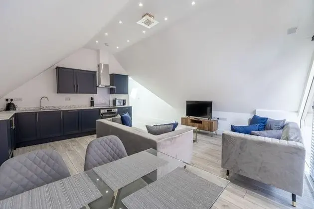 Mbasy Serviced Apartments Camberley - Oda Düzeni