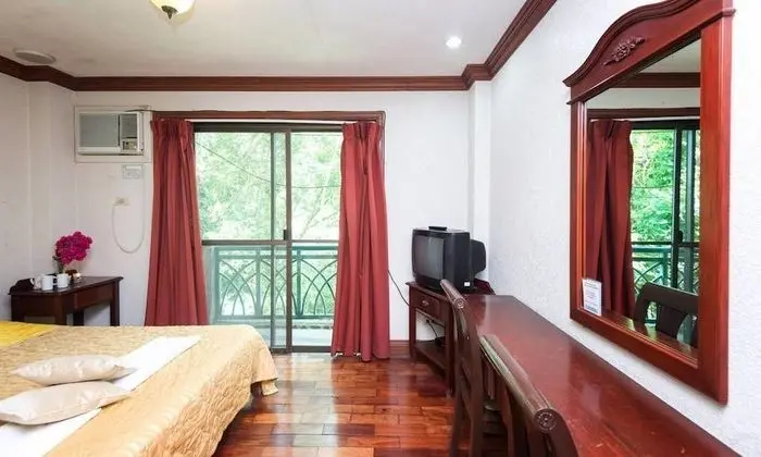 MC Mountain Home Apartelle - Oda