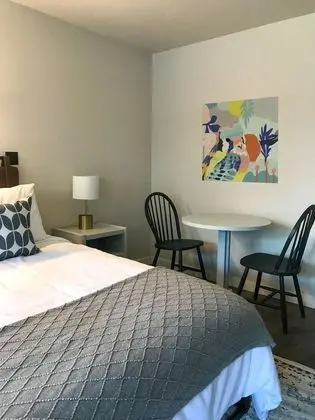 Hotel McCoy - Art, Coffee, Beer, Wine - Oda