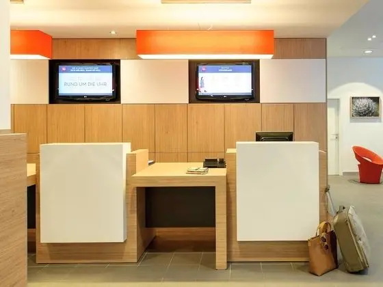 McDreams Hotel Stuttgart-City - Lobi