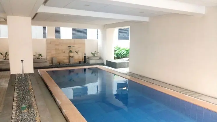 McKinley Park Residences near St Lukes - Havuz