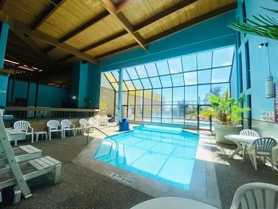 MCM Grande Hotel FunDome Odessa - Havuz