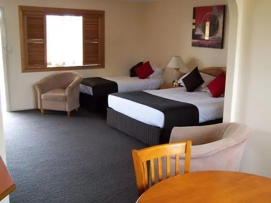 McNevins Maryborough Motel