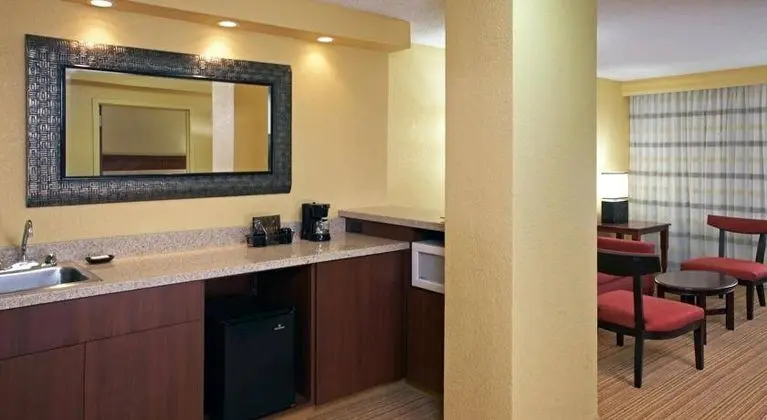 Hotel MDR Marina del Rey - a DoubleTree by Hilton