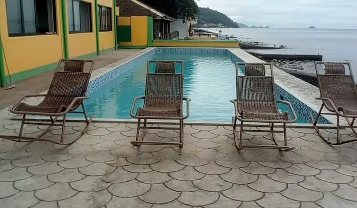 Meaco Hotel - Anilao - Havuz