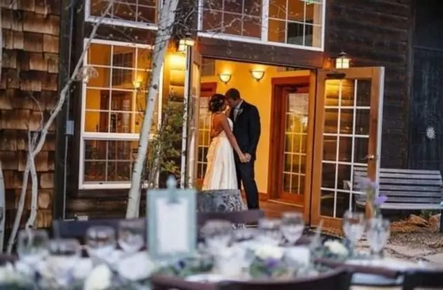Meadow Creek Mountain Lodge and Event Center - Lobi