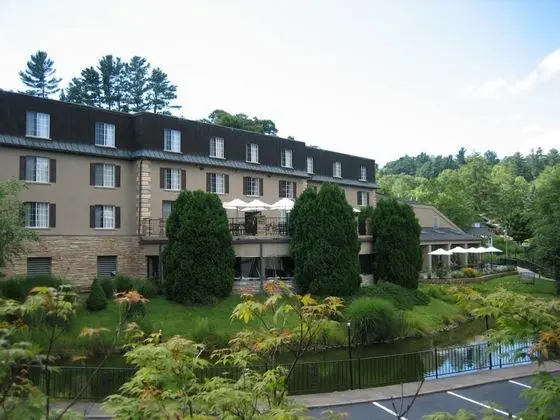 Meadowbrook Inn