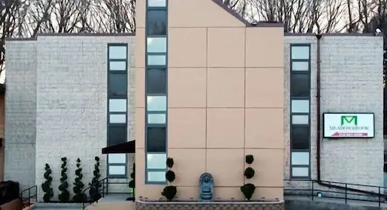 Meadowbrook Motor Lodge