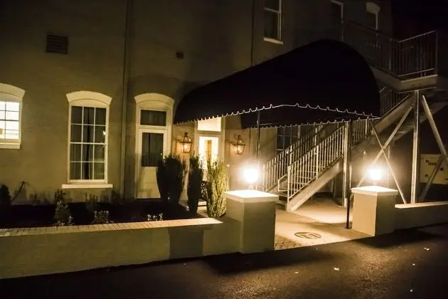 The Meadows Hotel - 1