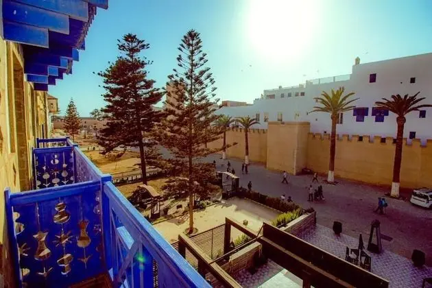 Mechouar Plaza