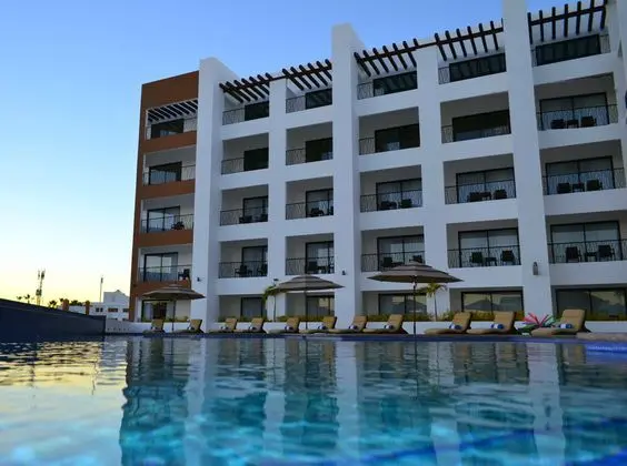 Medano Hotel & Suites - Havuz