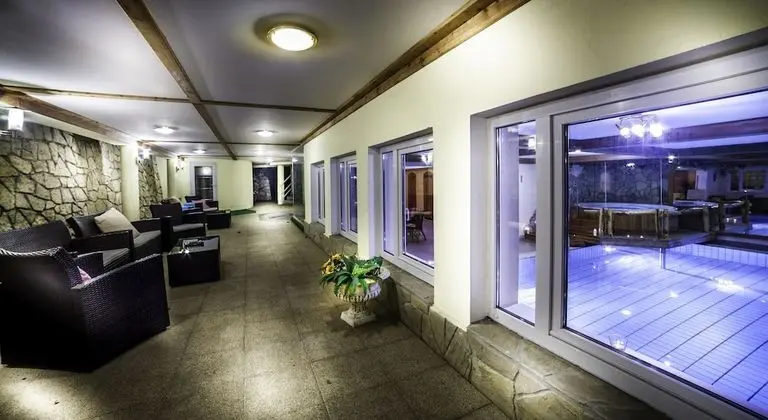 Villa Medici Hotel Restaurant - Dış Mekan