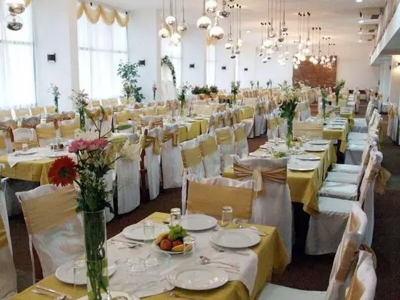 Mediteran Ulcinj - Yerinde Yemek