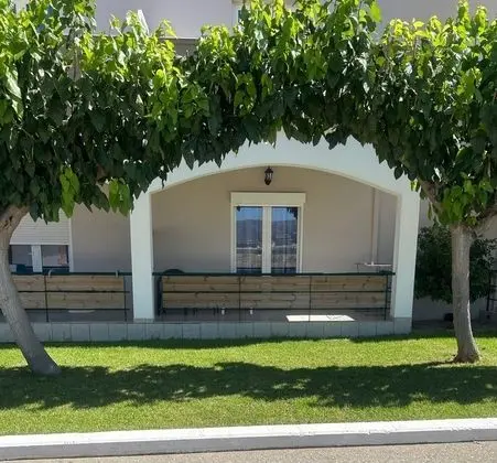 Mediterranean Hotel & Apartments - Dış Mekan