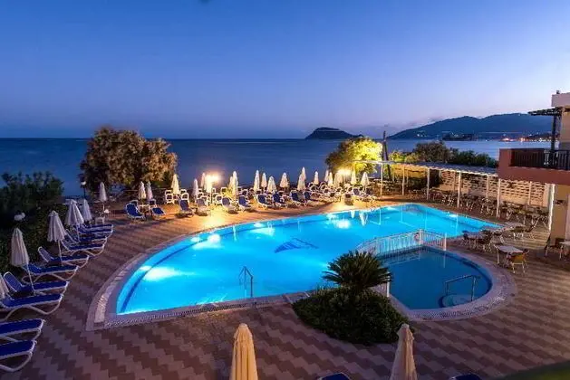 Mediterranean Beach - Havuz