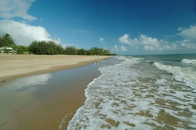The Mediterranean Beachfront Apartments - Plaj
