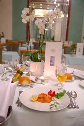 Hotel Mediterranean - Genel