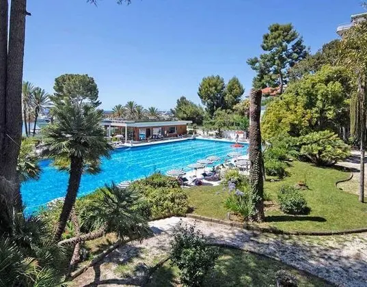 Mediterranee con Piscina by Wonderful Italy