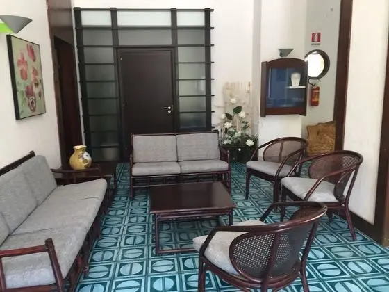 Hotel Mediterraneo - İç Mekan