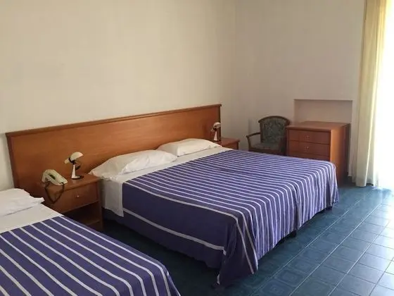 Hotel Mediterraneo - Oda