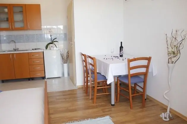 Mediterraneo - With own Parking Space - SA3 - Oda Düzeni