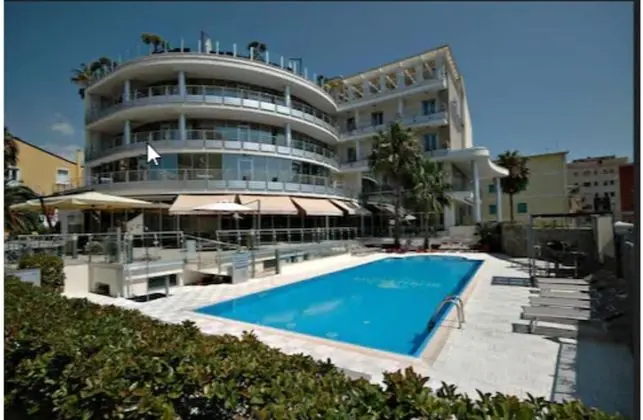 Mediterraneo Palace Hotel - Dış Mekan