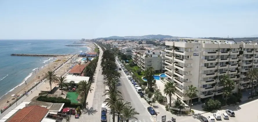 Mediterráneo Sitges - Dış Mekan