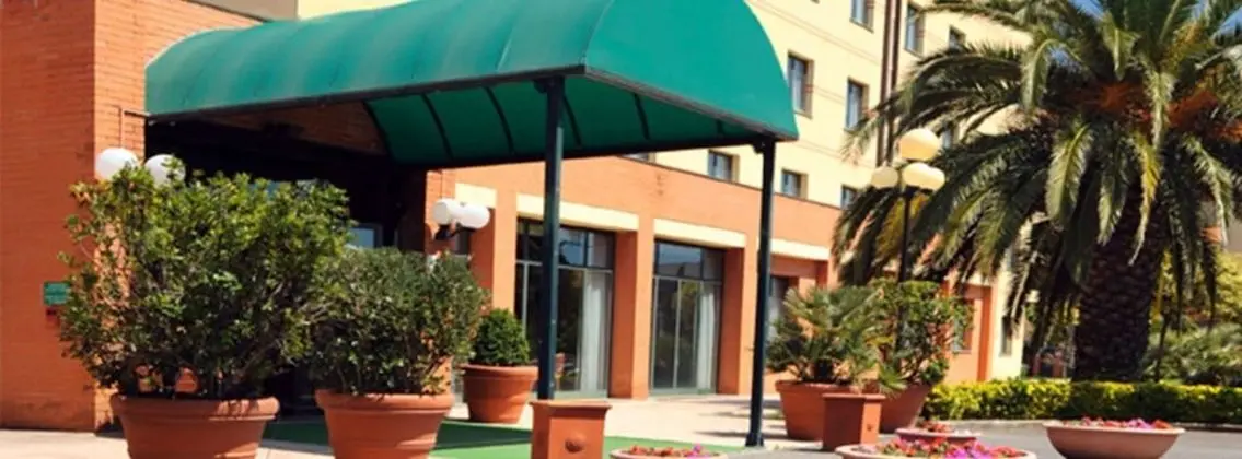 Meditur Hotel Pomezia - Dış Mekan