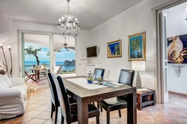 Medusa and the Seahorse Villa - İç Mekan